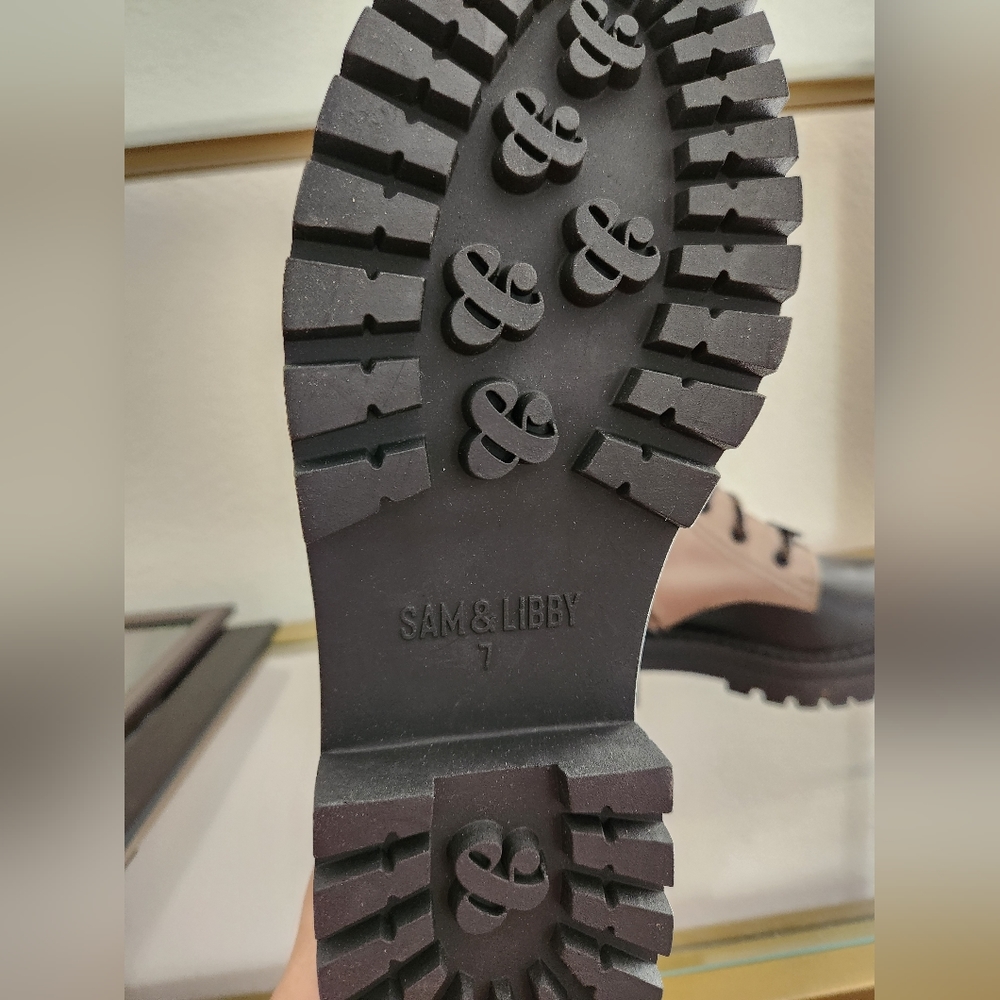 Sam & Libby combat boots - Picture 4 of 5